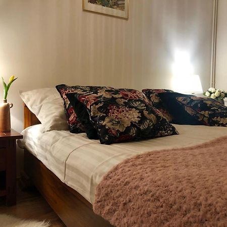 Janicsar Garden Apartman 埃格尔 外观 照片