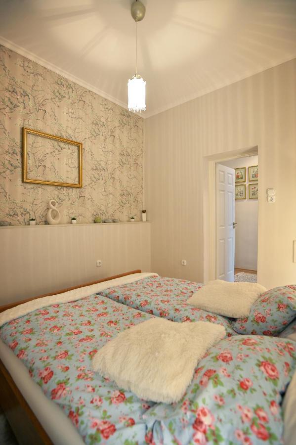 Janicsar Garden Apartman 埃格尔 外观 照片